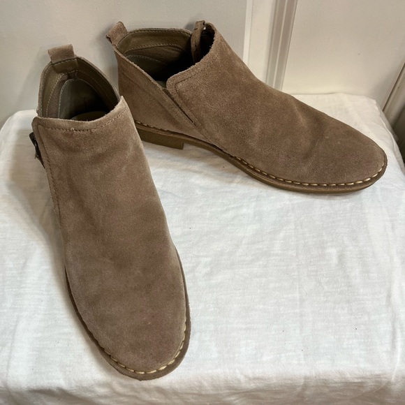Dolce Vita Taupe Suede Bootie 8 - Picture 2 of 9